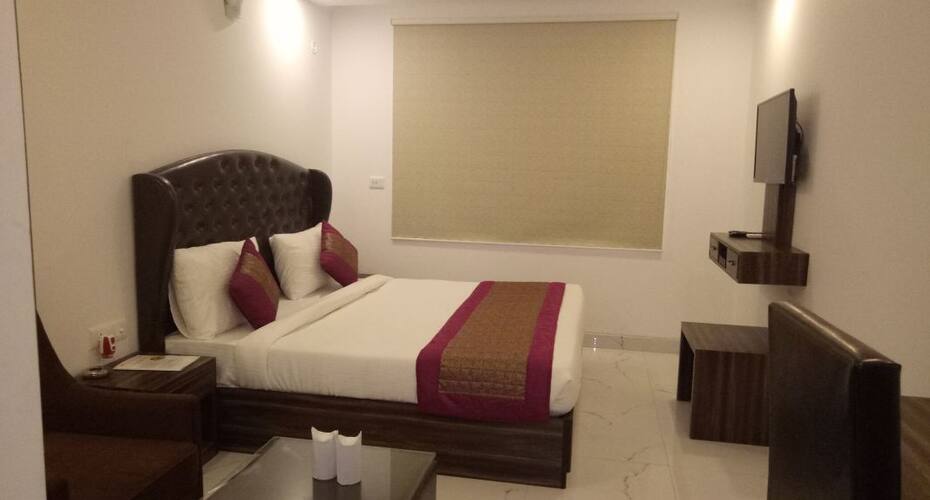 Hotel Aamara, New Delhi 4